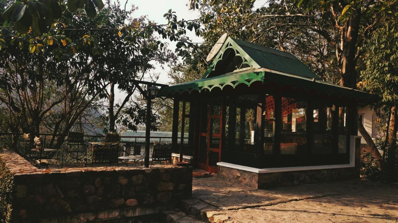Neemrana'S Glasshouse On The Ganges Рішикеш Екстер'єр фото